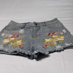 Carole Christian Womens Embroidered Denim Jean Shorts Med distressed Mid Rise S